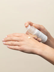 Vitamin C Serum - Gesichtspflege zur Milderung von Falten und Linien - mellow NOIR